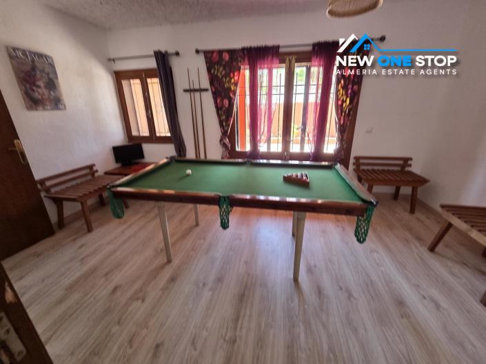 Image No.17-6 Bed Villa / Detached for sale