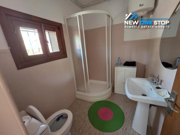 Image No.22-6 Bed Villa / Detached for sale