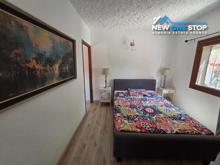 Image No.28-6 Bed Villa / Detached for sale
