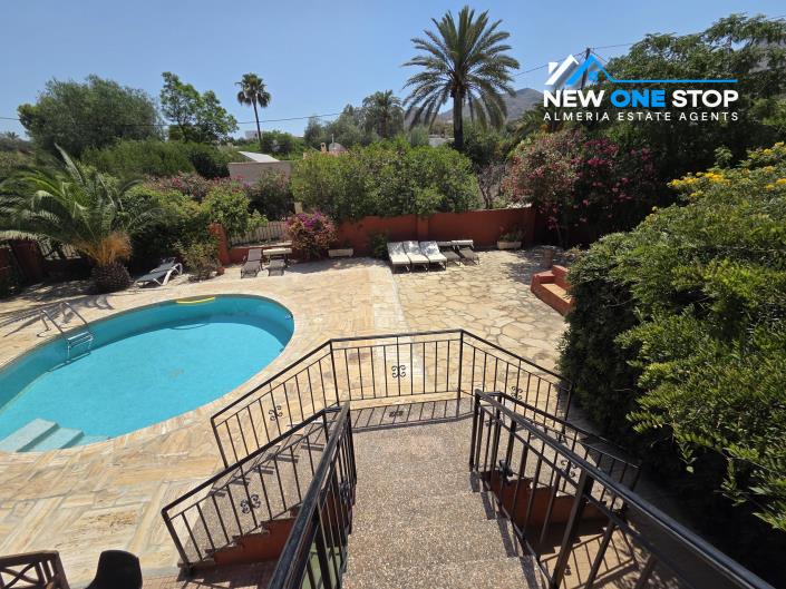 Image No.33-6 Bed Villa / Detached for sale