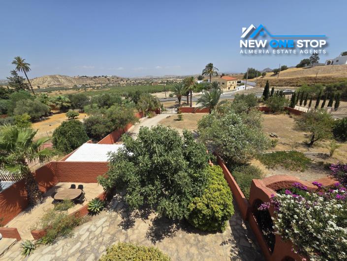 Image No.55-6 Bed Villa / Detached for sale
