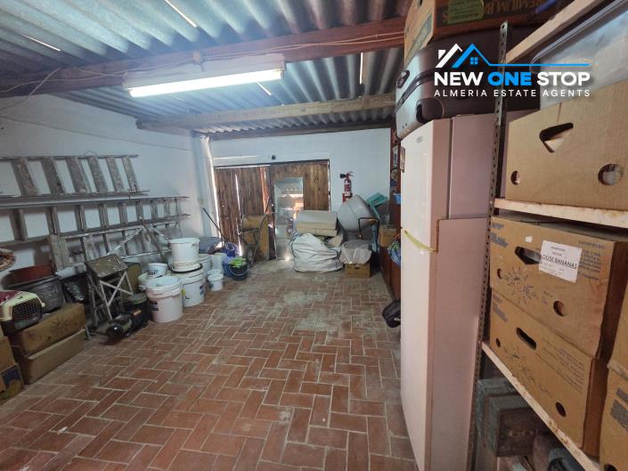 Image No.56-6 Bed Villa / Detached for sale