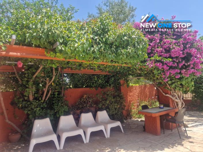 Image No.59-6 Bed Villa / Detached for sale