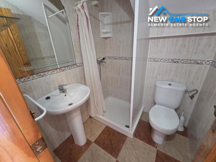Image No.18-3 Bed Townhouse for sale