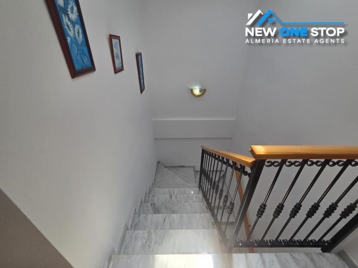 Image No.19-3 Bed Townhouse for sale
