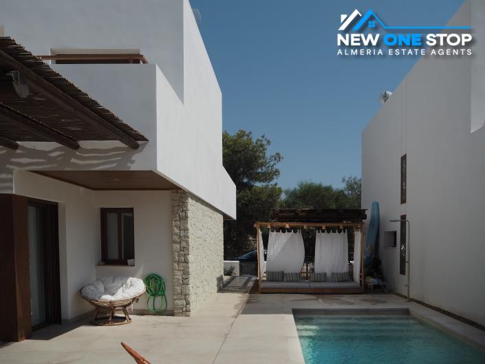 Image No.5-3 Bed Villa / Detached for sale