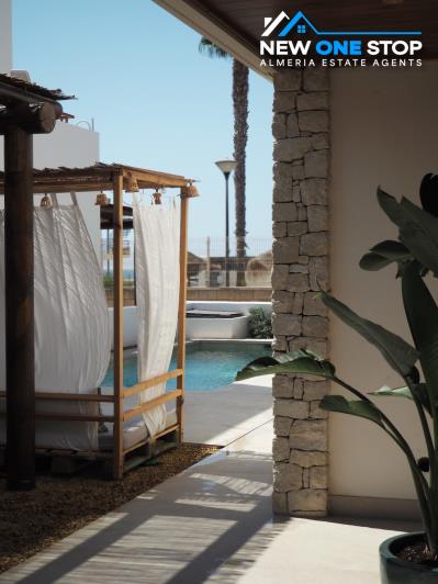 Image No.7-3 Bed Villa / Detached for sale