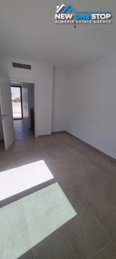 Image No.19-3 Bed Villa / Detached for sale