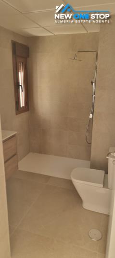 Image No.27-3 Bed Villa / Detached for sale
