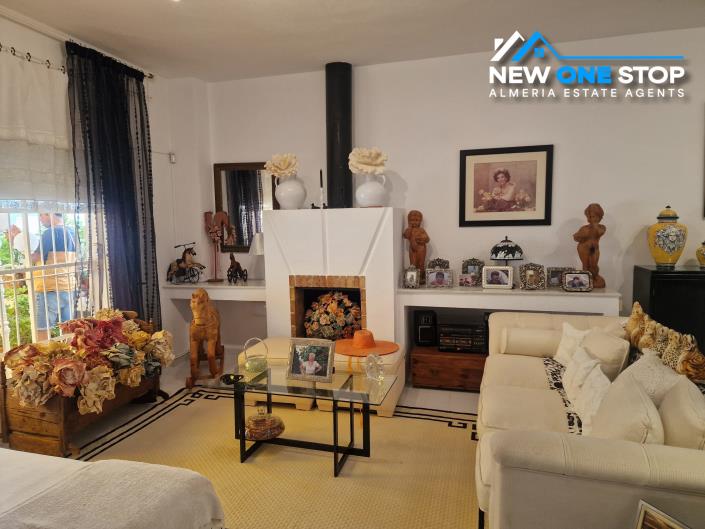 Image No.13-5 Bed House for sale