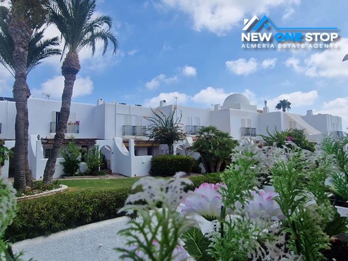 Image No.21-5 Bed House for sale