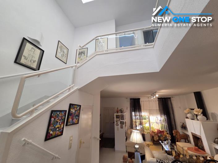 Image No.27-5 Bed House for sale