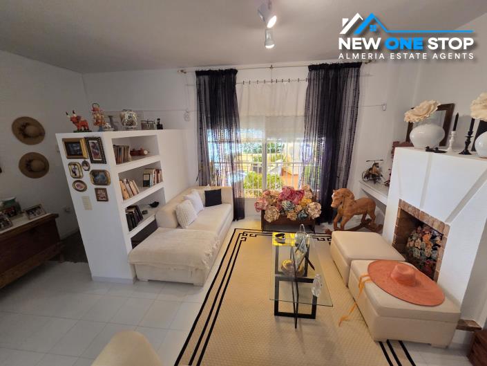 Image No.16-5 Bed House for sale