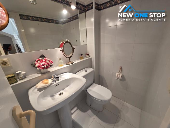 Image No.22-5 Bed House for sale