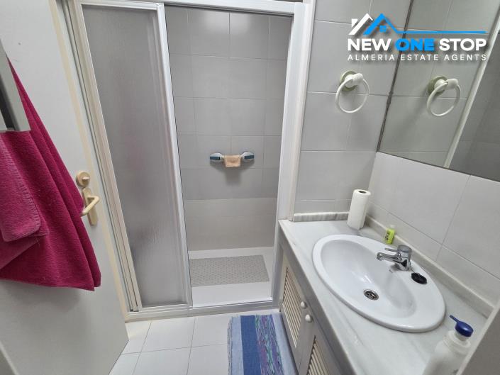 Image No.40-5 Bed House for sale