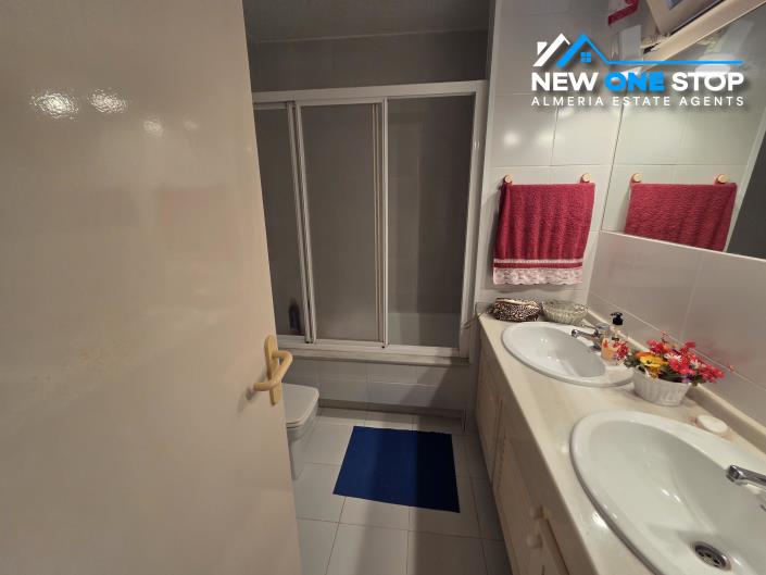 Image No.47-5 Bed House for sale