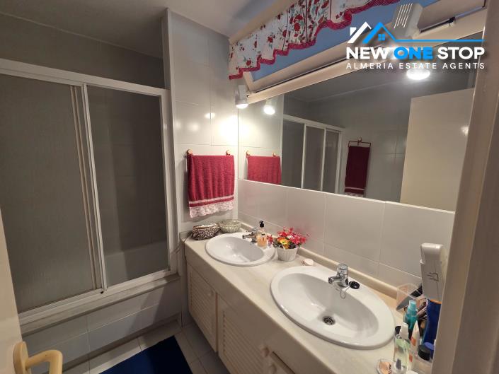 Image No.46-5 Bed House for sale