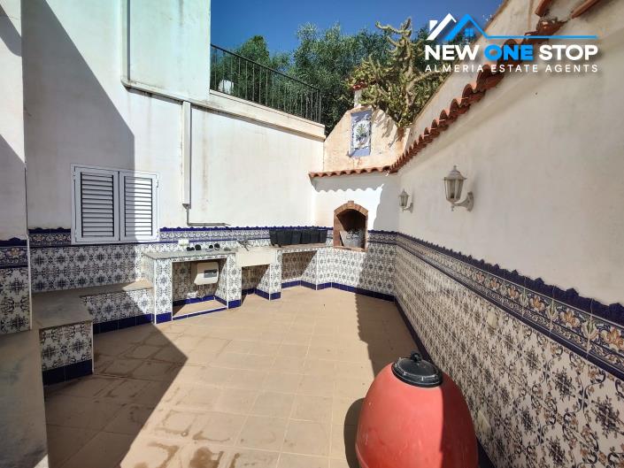 Image No.6-6 Bed Villa / Detached for sale