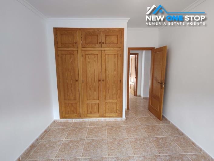 Image No.24-6 Bed Villa / Detached for sale
