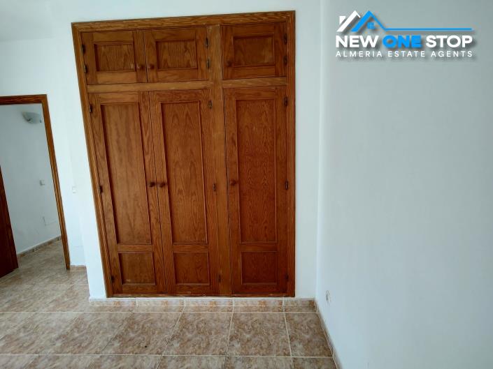 Image No.34-6 Bed Villa / Detached for sale