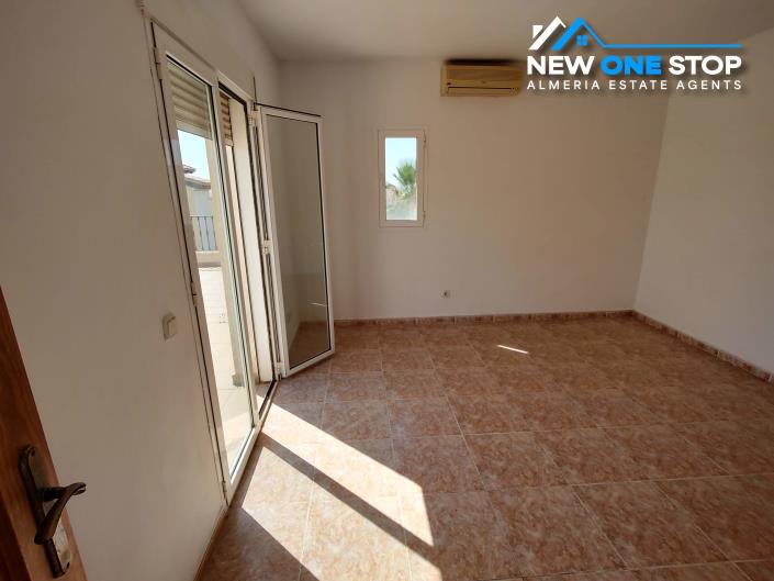 Image No.38-6 Bed Villa / Detached for sale