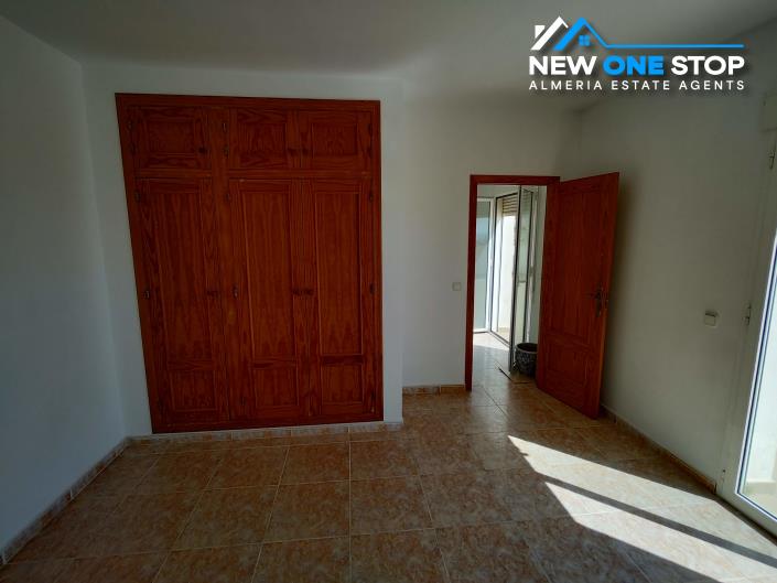 Image No.39-6 Bed Villa / Detached for sale