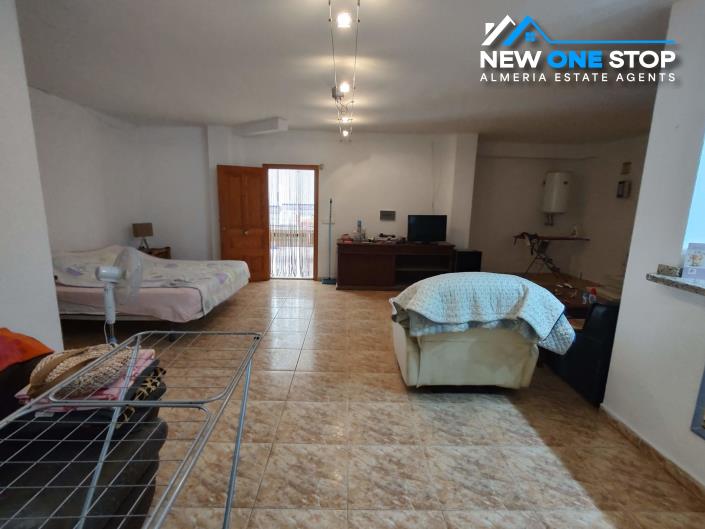 Image No.40-6 Bed Villa / Detached for sale
