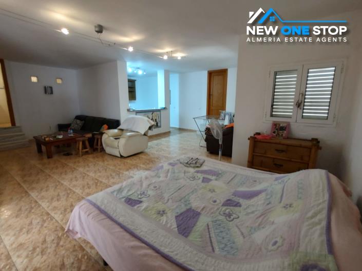 Image No.46-6 Bed Villa / Detached for sale