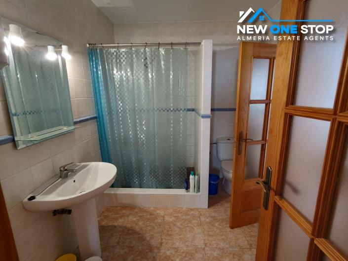 Image No.49-6 Bed Villa / Detached for sale