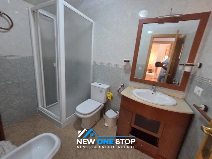 Image No.21-3 Bed Apartment for sale
