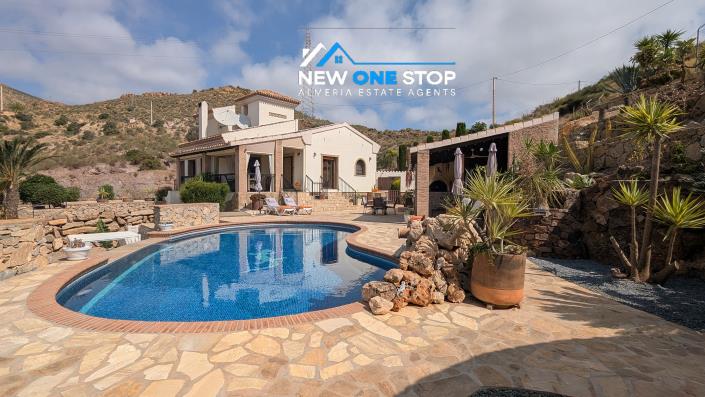 Image No.3-4 Bed Villa for sale