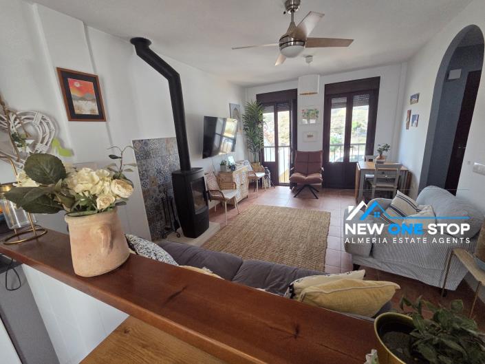Image No.7-3 Bed House for sale