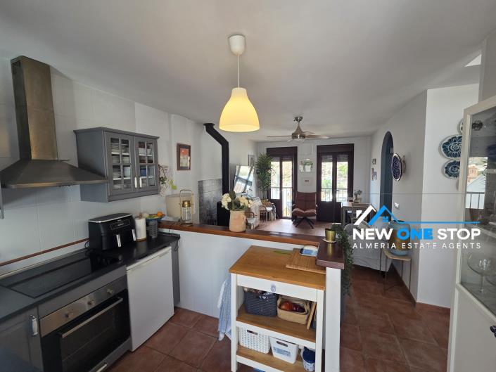 Image No.12-3 Bed House for sale
