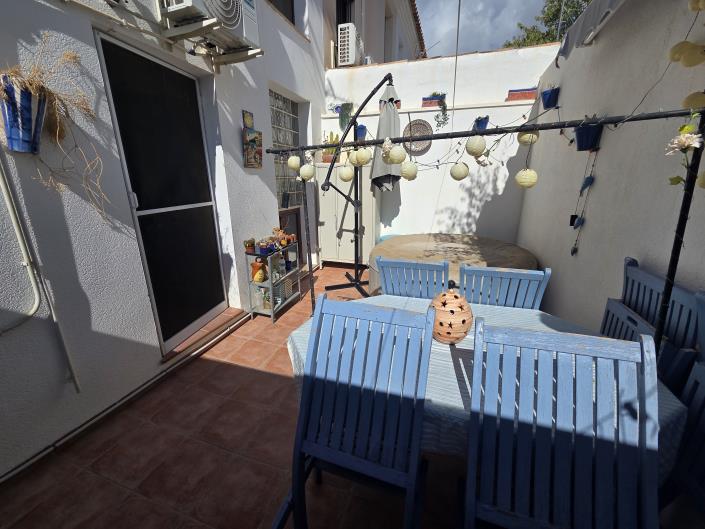 Image No.15-3 Bed House for sale