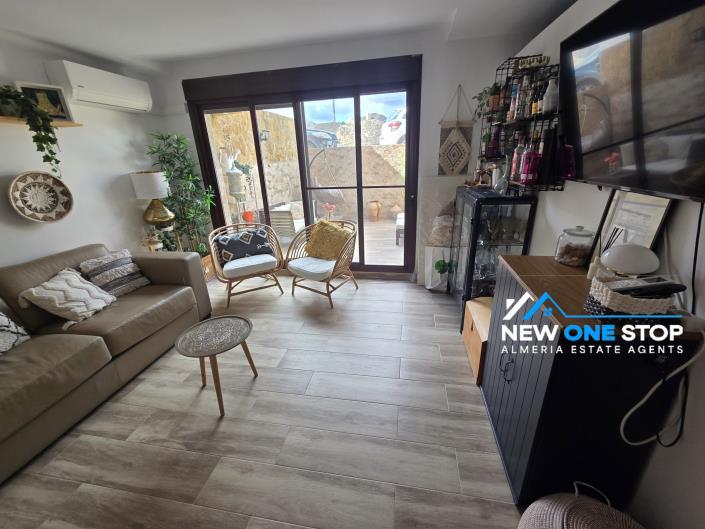 Image No.20-3 Bed House for sale
