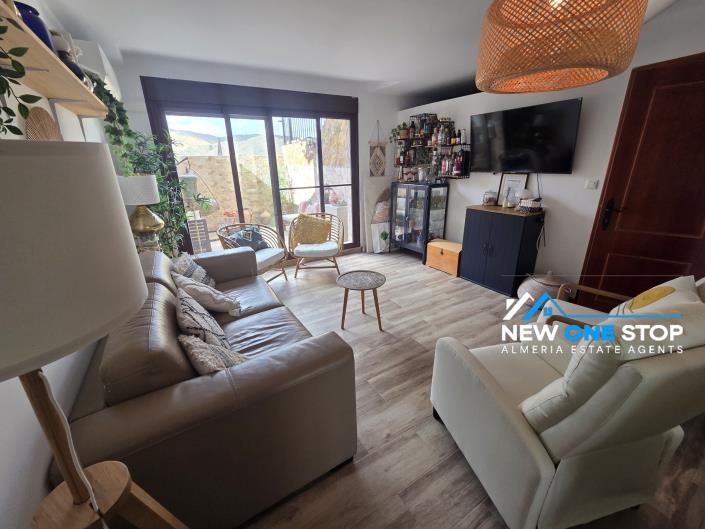 Image No.19-3 Bed House for sale