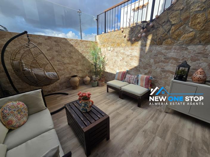 Image No.24-3 Bed House for sale