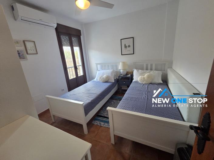 Image No.34-3 Bed House for sale