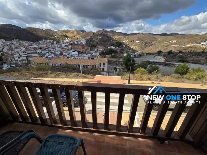 Image No.31-3 Bed House for sale