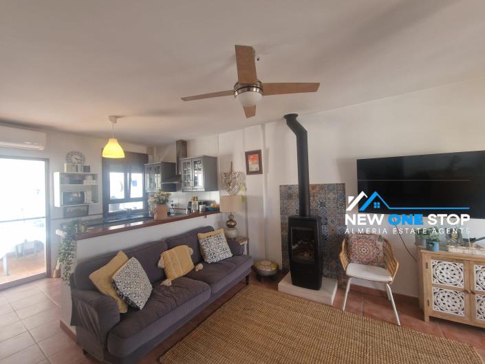 Image No.6-3 Bed House for sale