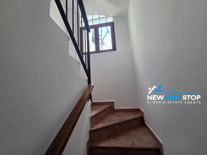 Image No.16-3 Bed House for sale