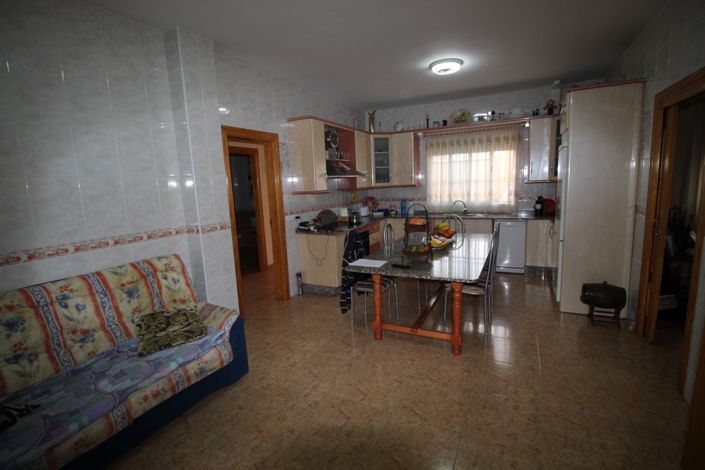 Image No.10-3 Bed Villa for sale