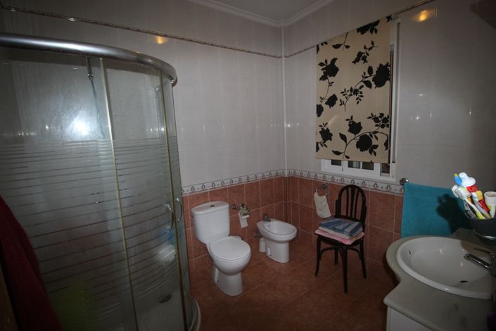 Image No.17-3 Bed Villa for sale