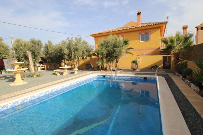 Image No.2-3 Bed Villa for sale