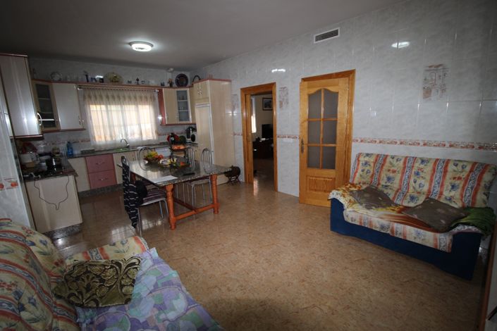 Image No.9-3 Bed Villa for sale