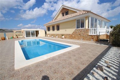 4 Bed Villa for sale