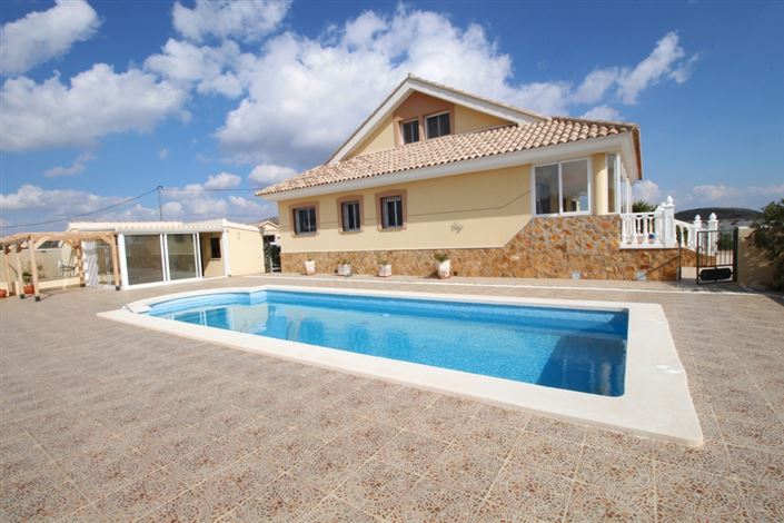 Image No.3-4 Bed Villa for sale