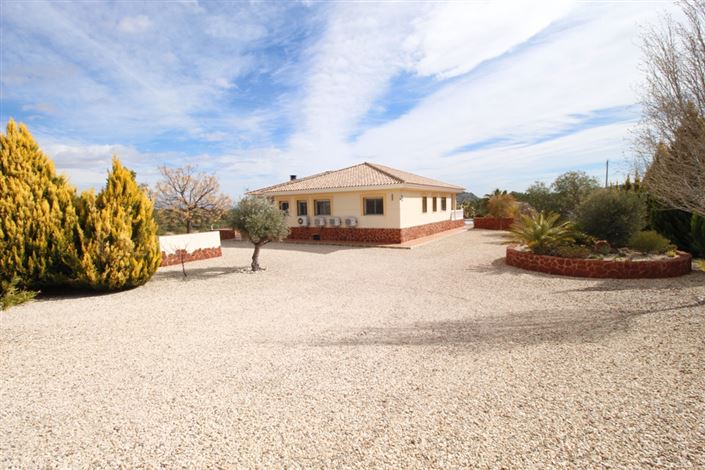 Image No.11-3 Bed Villa for sale