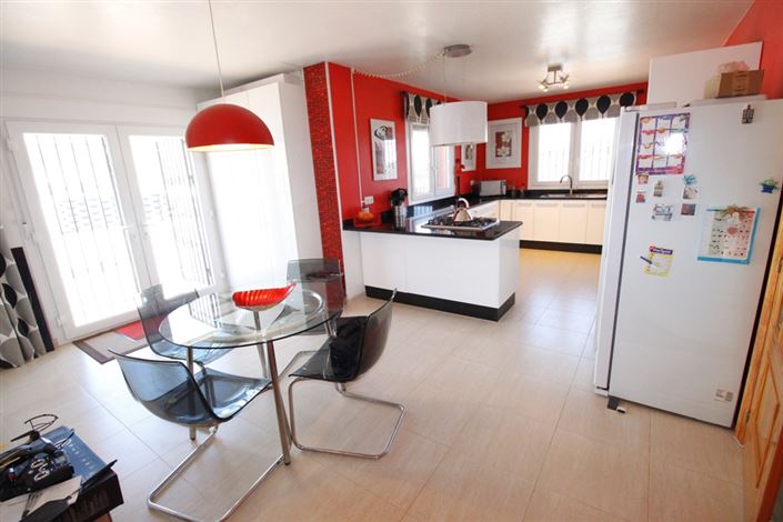 Image No.17-3 Bed Villa for sale