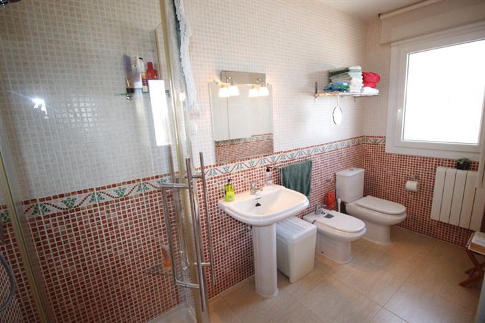 Image No.20-3 Bed Villa for sale